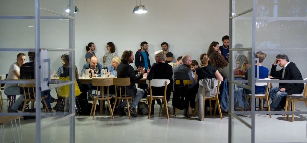 Projectbeeld bij Entrepreneurs Cafe Boekarest